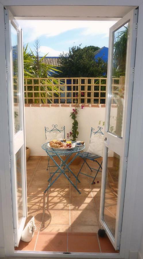 Villa Breeze Boutique Guest Rooms, Marbella Ситио-де-Калаонда Экстерьер фото