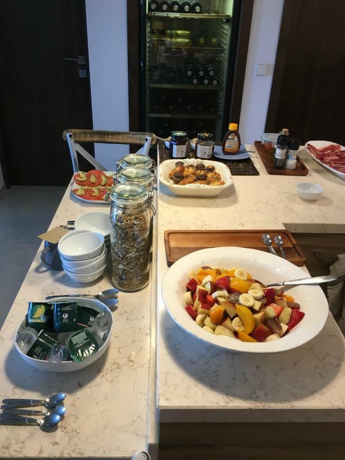 Villa Breeze Boutique Guest Rooms, Marbella Ситио-де-Калаонда Экстерьер фото