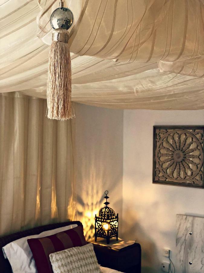 Villa Breeze Boutique Guest Rooms, Marbella Ситио-де-Калаонда Экстерьер фото